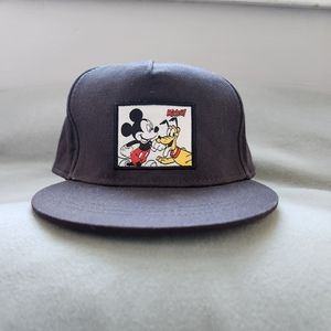 Disney Mickey & Pluto Hat